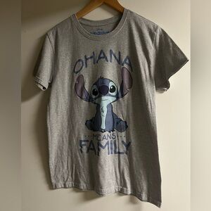 Gray Stitch Tee by Dinsey